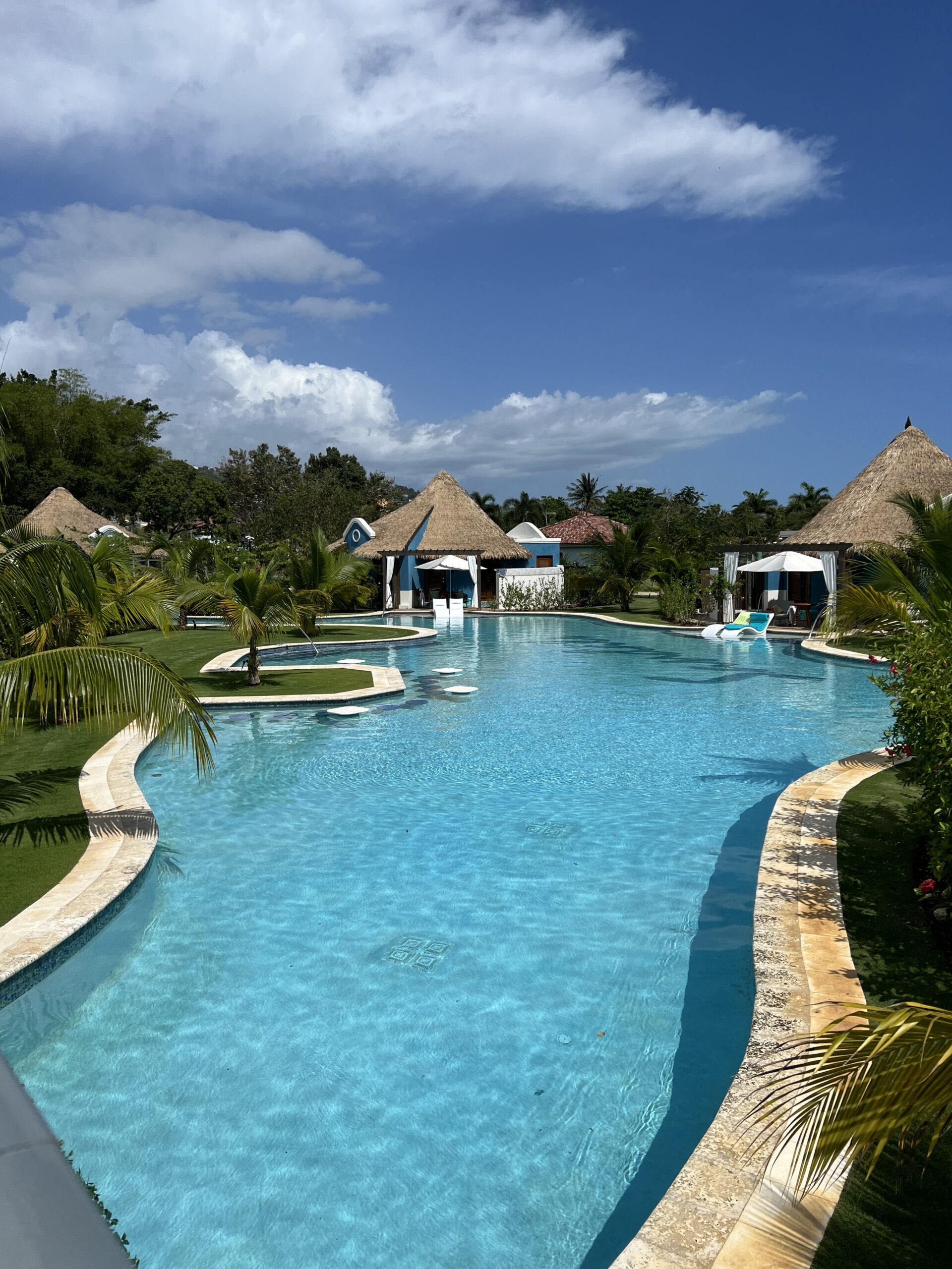 Sandals South Coast Rondovals