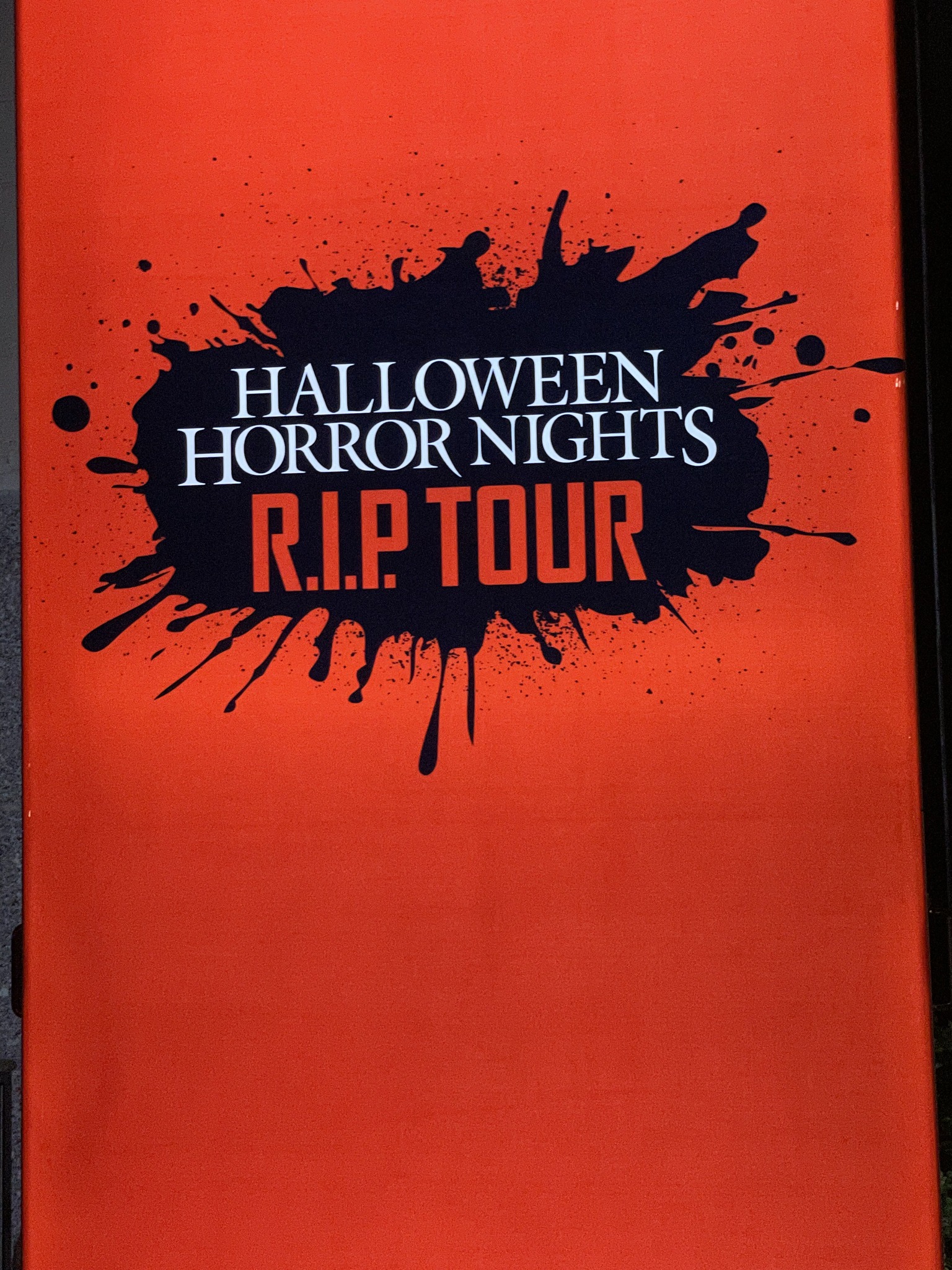 New House and Scare Zone for Halloween Horror Nights RIP tour