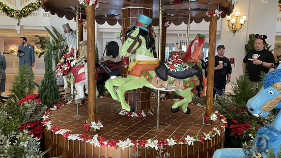 Tips for Celebrating the Holidays at Walt Disney World Beach Club Gingerbread