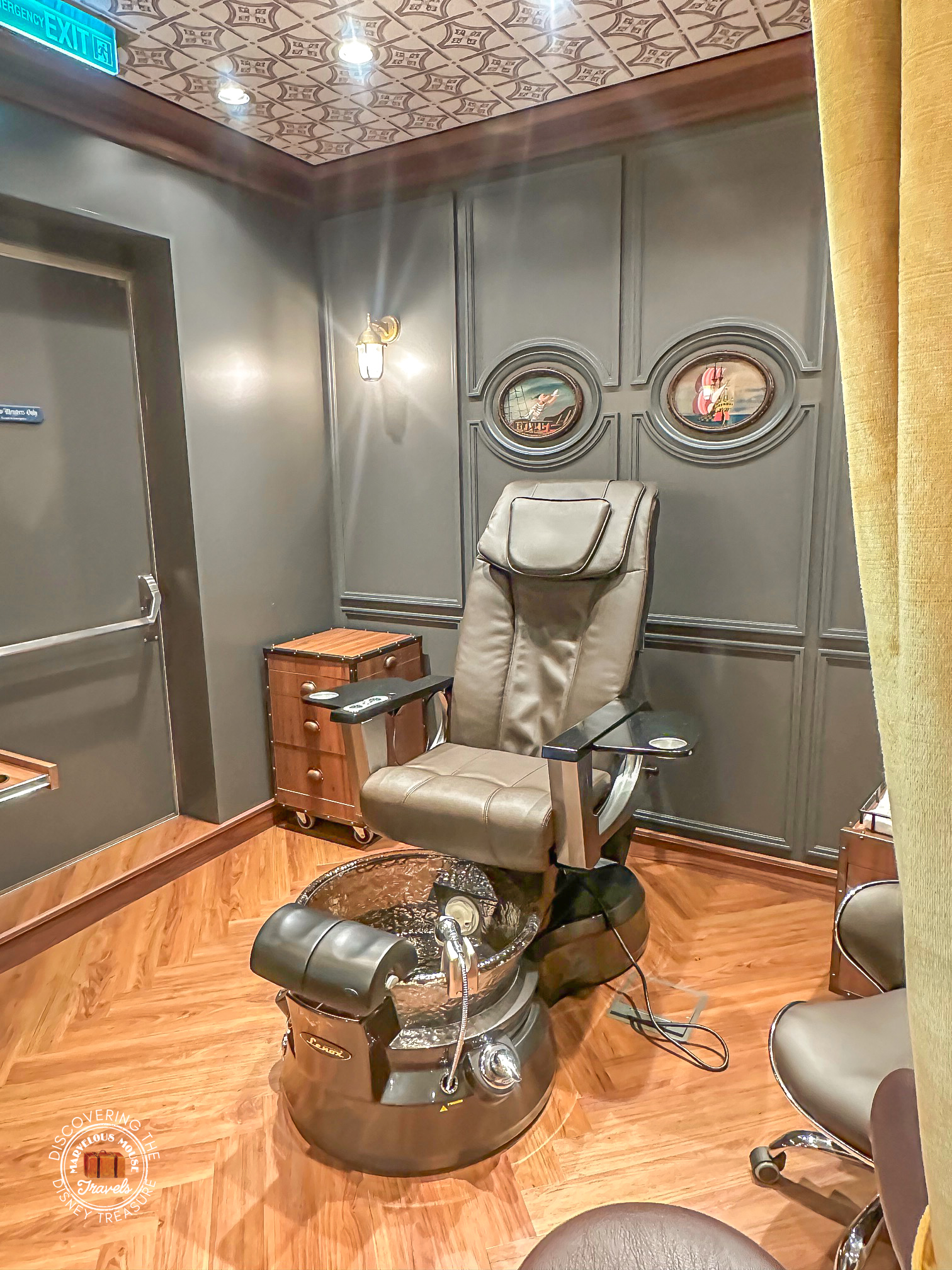 Hook’s Barbery and Untangled Salon