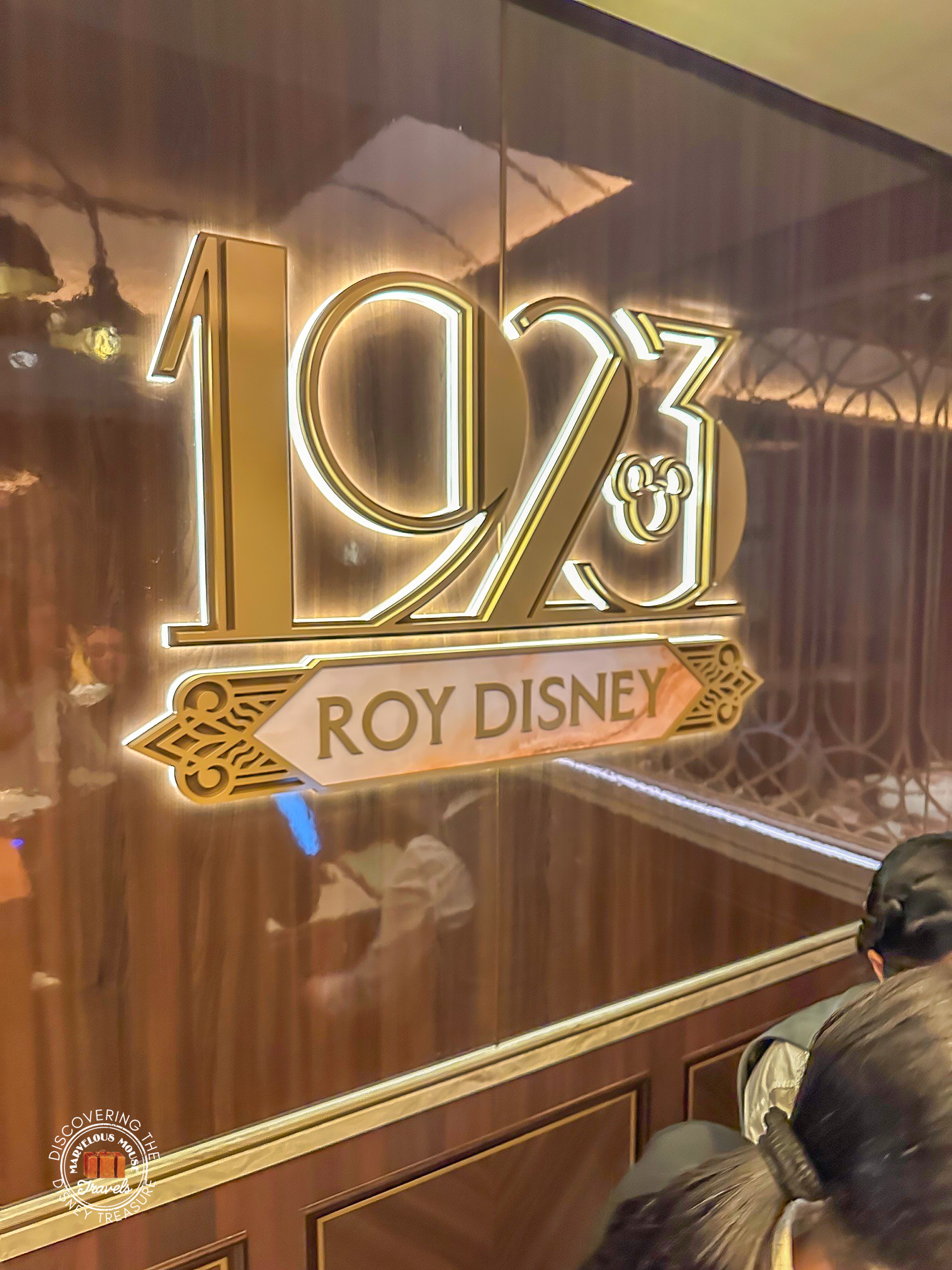 1923